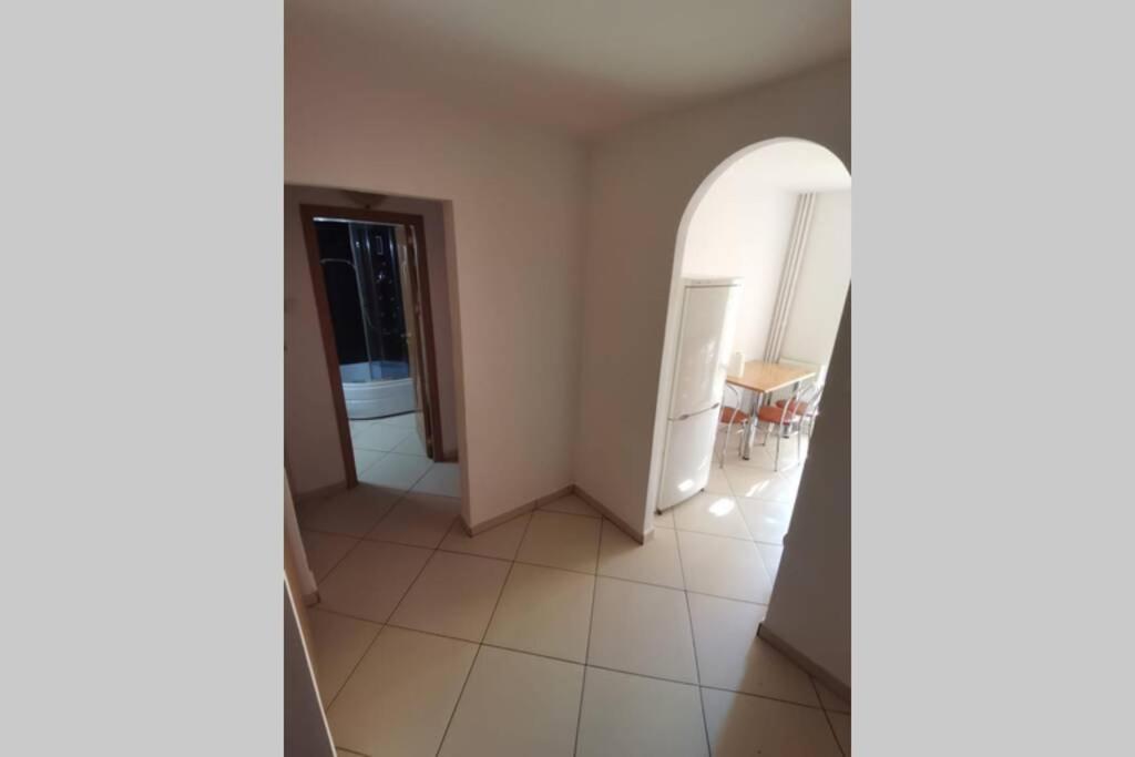 Apartament Dana Piteszti Zewnętrze zdjęcie